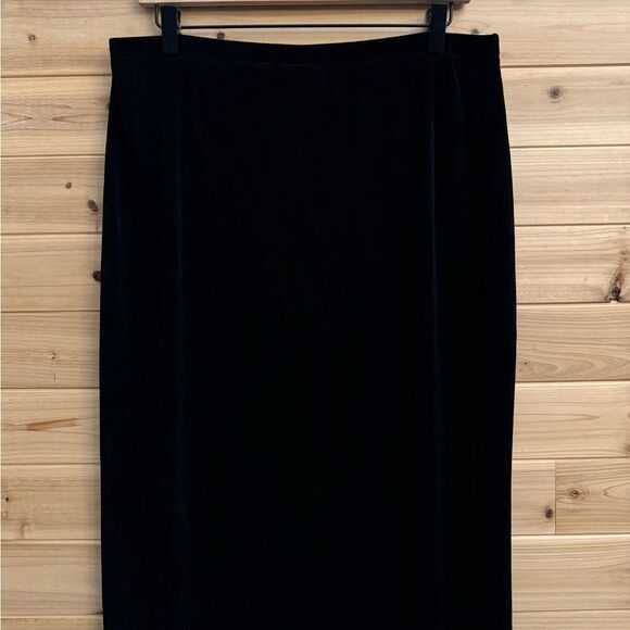 Chicos Travelers Size 2/Large Black Anti Wrinkle Elastic Waistband Skirt - Picture 8 of 9